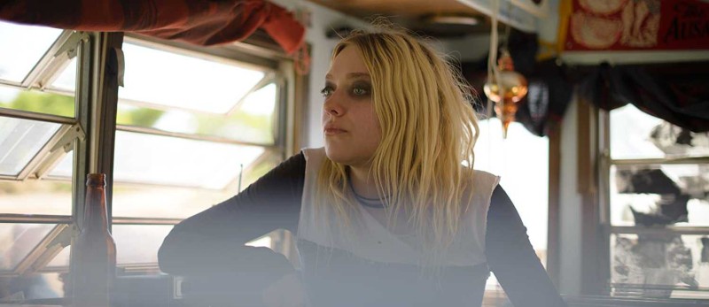 Viena and the Fantomes (2020): Gerardo Naranjo, espiritista